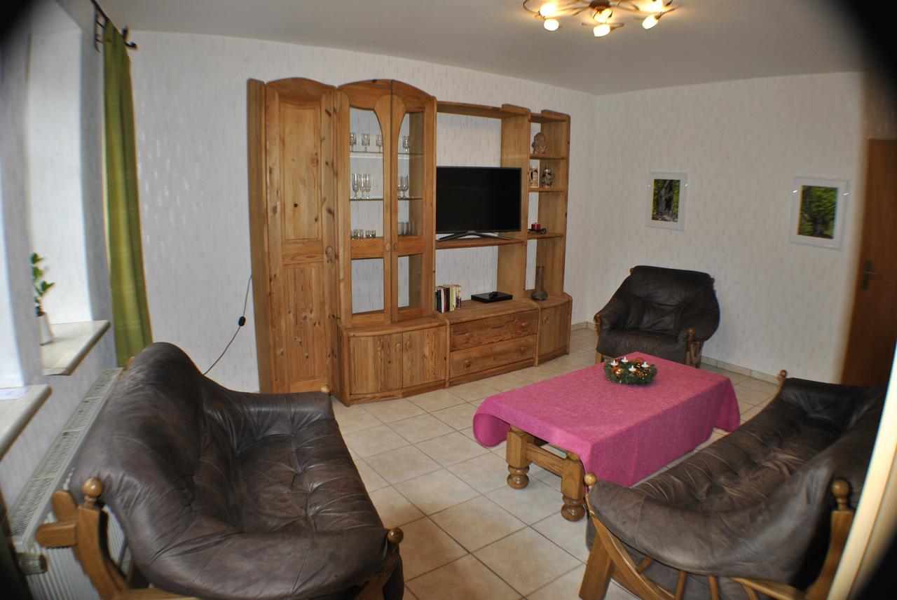 Apartmenthaus „Am Gersthof“ Am Nationalpark Kellerwald-Edersee Gellershausen Esterno foto