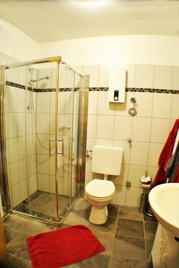 Apartmenthaus „Am Gersthof“ Am Nationalpark Kellerwald-Edersee Gellershausen Esterno foto